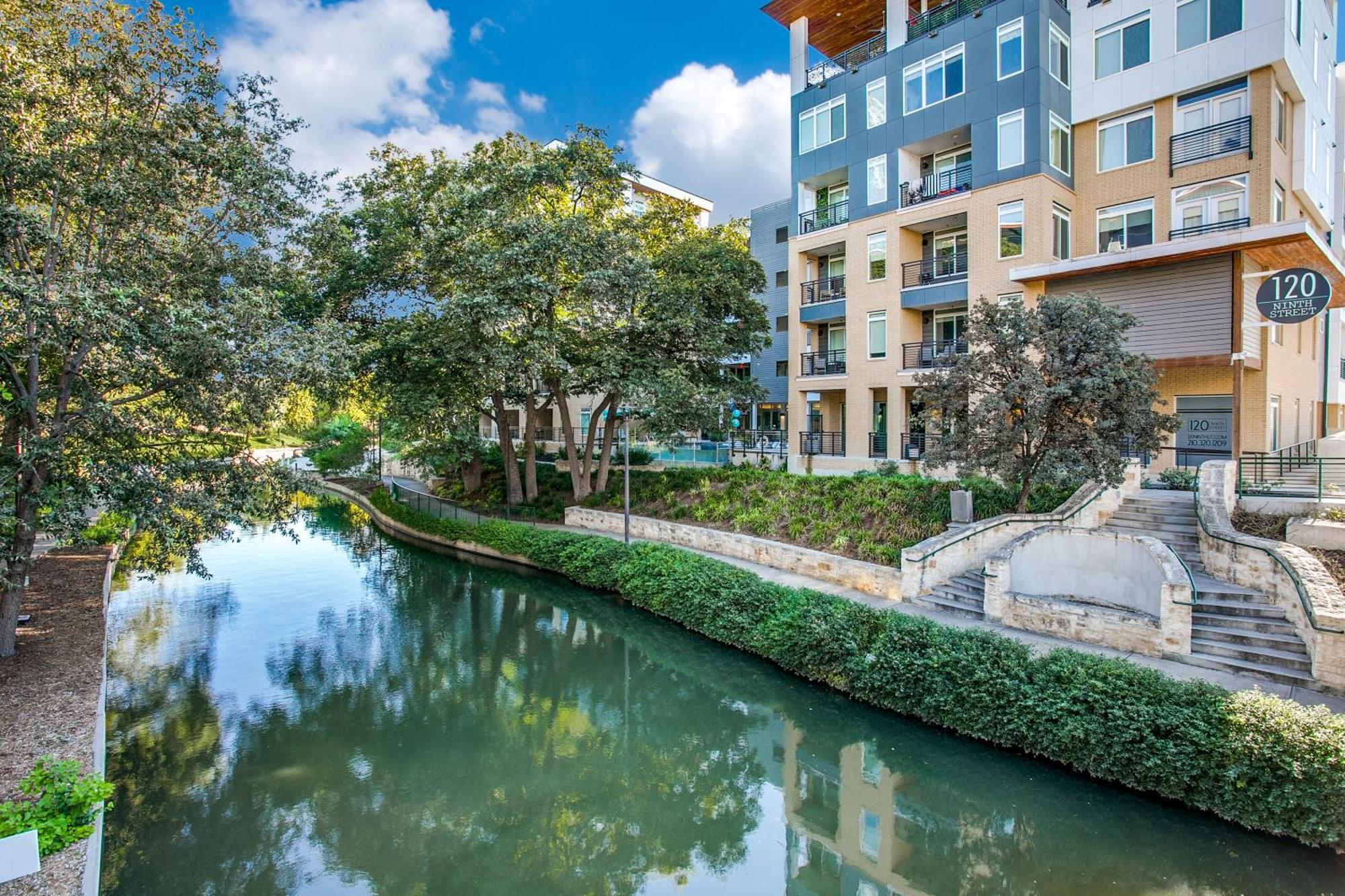 Lush Downtown Condo On Riverwalk W King Ste, Free Parking, Pet Friendly, Centrally Located On Riverwalk Σαν Αντόνιο Εξωτερικό φωτογραφία