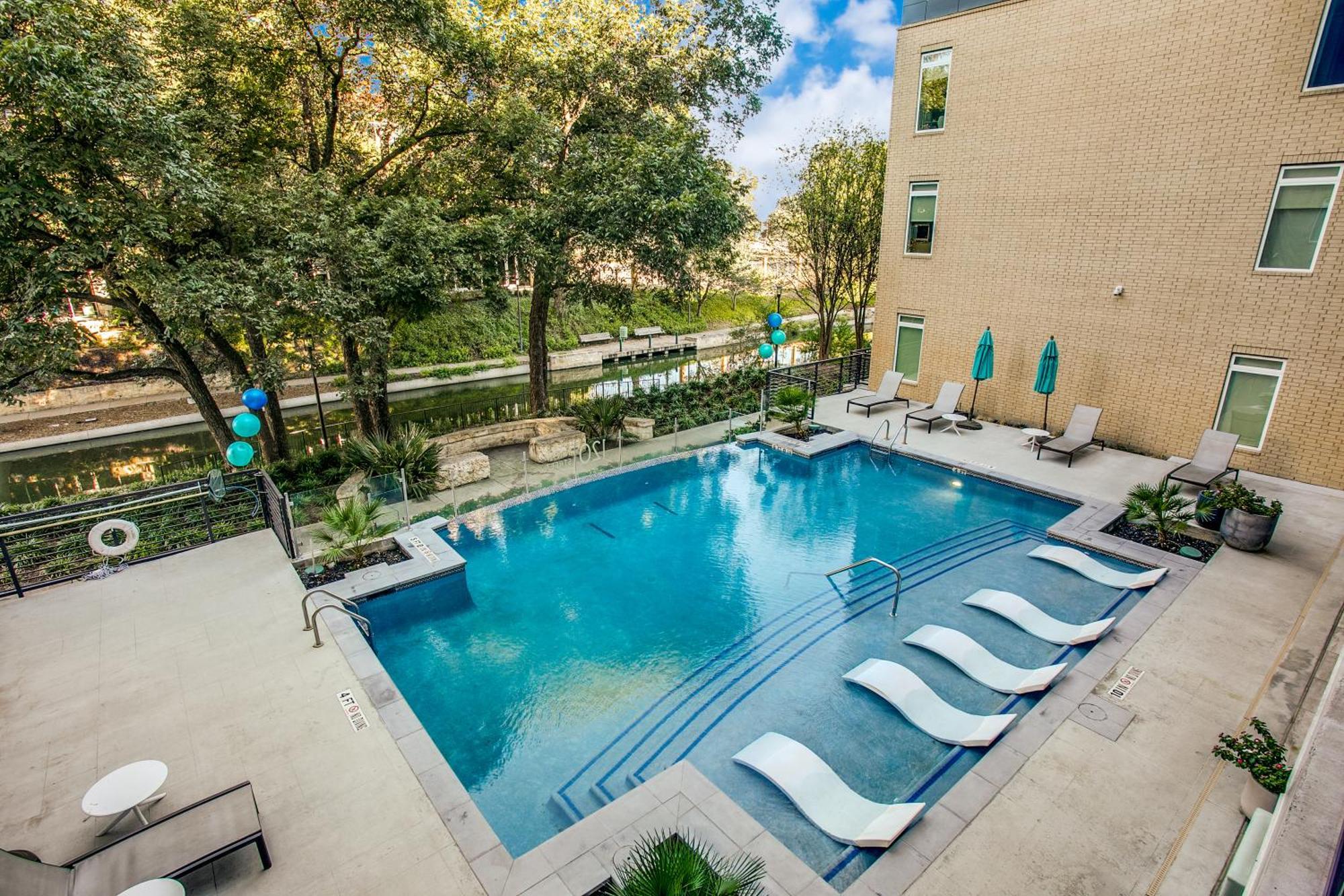 Lush Downtown Condo On Riverwalk W King Ste, Free Parking, Pet Friendly, Centrally Located On Riverwalk Σαν Αντόνιο Εξωτερικό φωτογραφία
