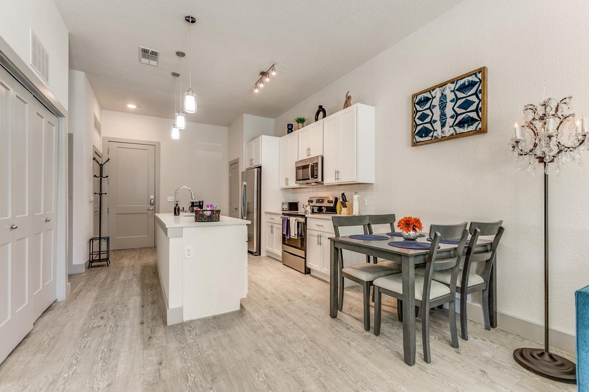 Lush Downtown Condo On Riverwalk W King Ste, Free Parking, Pet Friendly, Centrally Located On Riverwalk Σαν Αντόνιο Εξωτερικό φωτογραφία