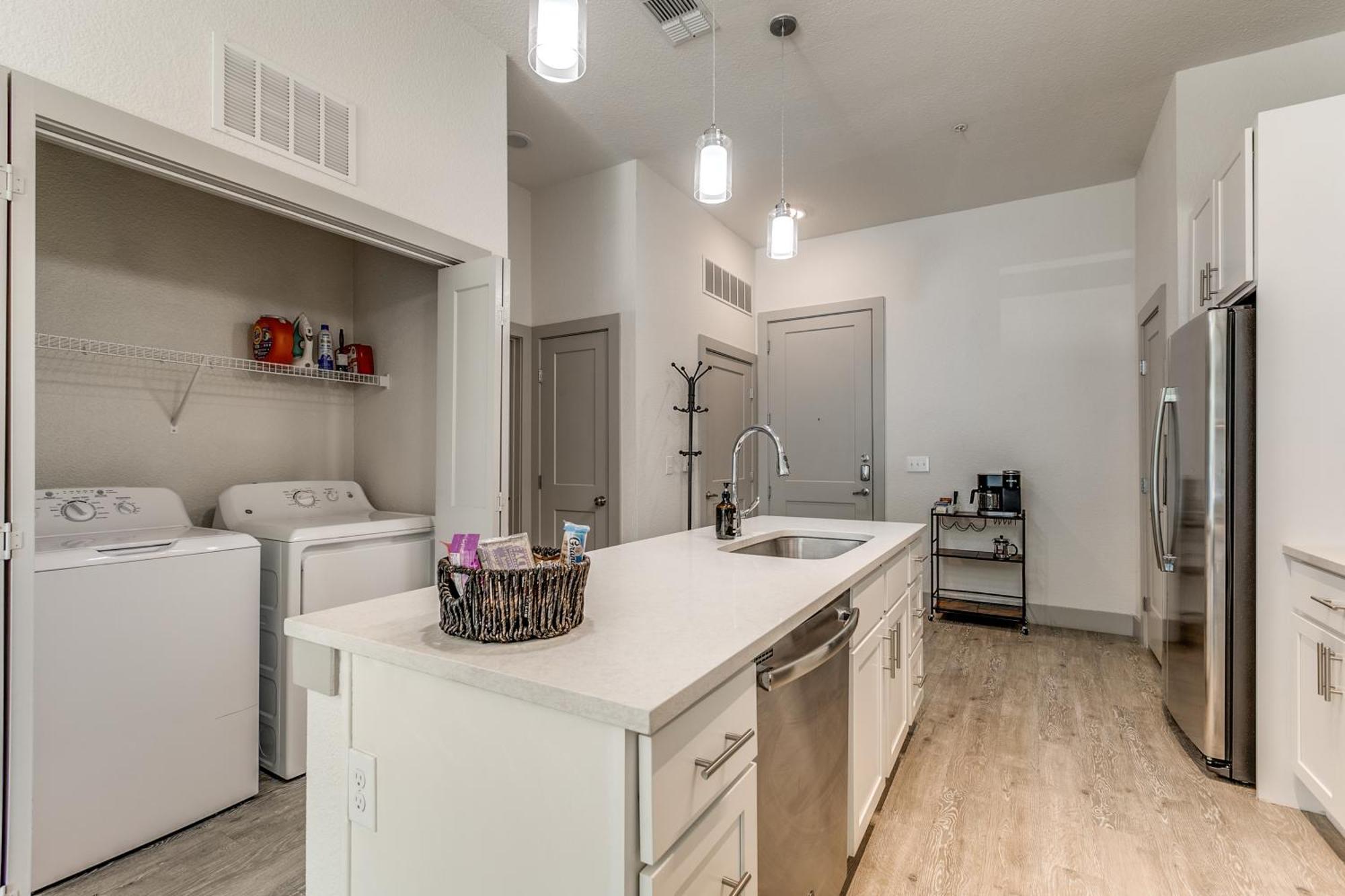 Lush Downtown Condo On Riverwalk W King Ste, Free Parking, Pet Friendly, Centrally Located On Riverwalk Σαν Αντόνιο Εξωτερικό φωτογραφία