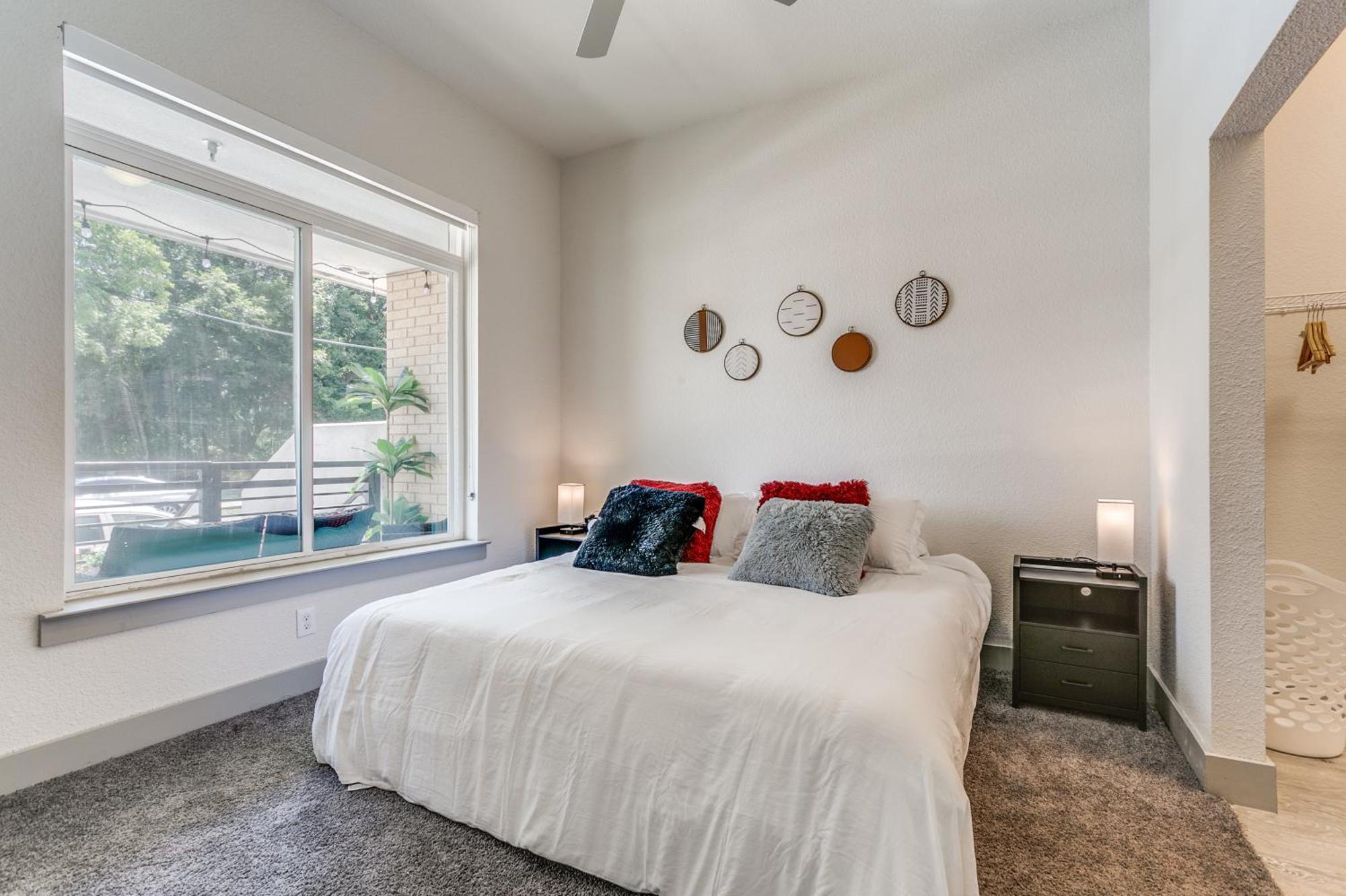 Lush Downtown Condo On Riverwalk W King Ste, Free Parking, Pet Friendly, Centrally Located On Riverwalk Σαν Αντόνιο Εξωτερικό φωτογραφία